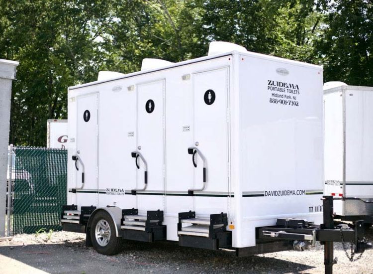 Zuidema restroom trailer with spacious and clean interiors in NY & NJ